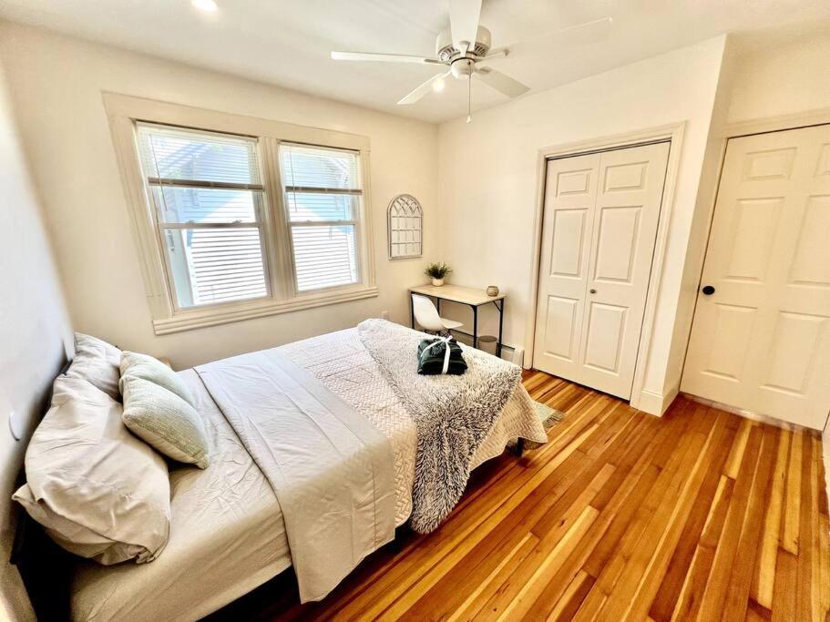 Modern Apartment - 3 Bedrooms, 2 Bathrooms New York Exterior photo