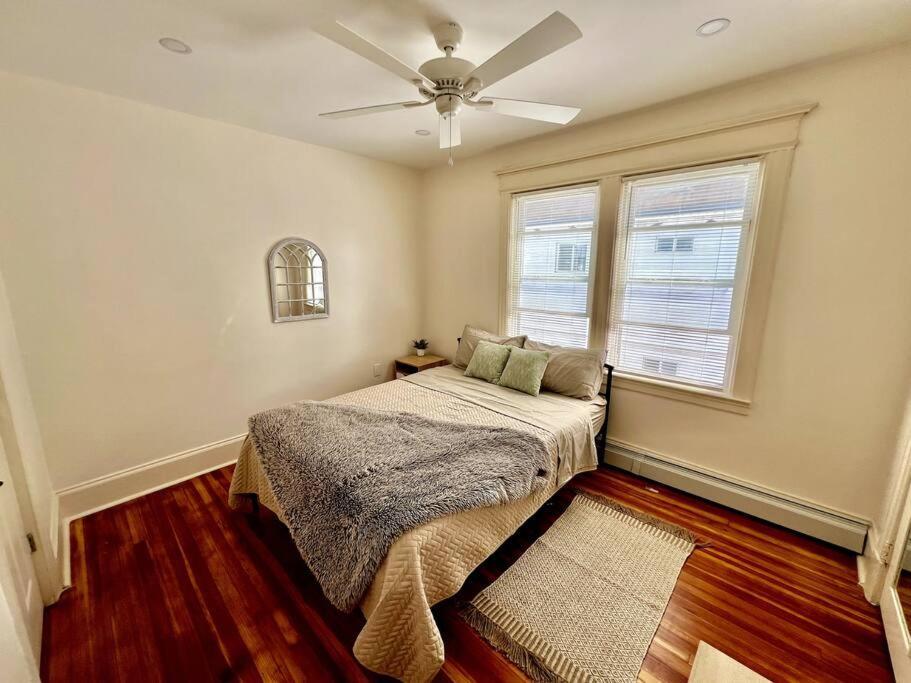 Modern Apartment - 3 Bedrooms, 2 Bathrooms New York Exterior photo