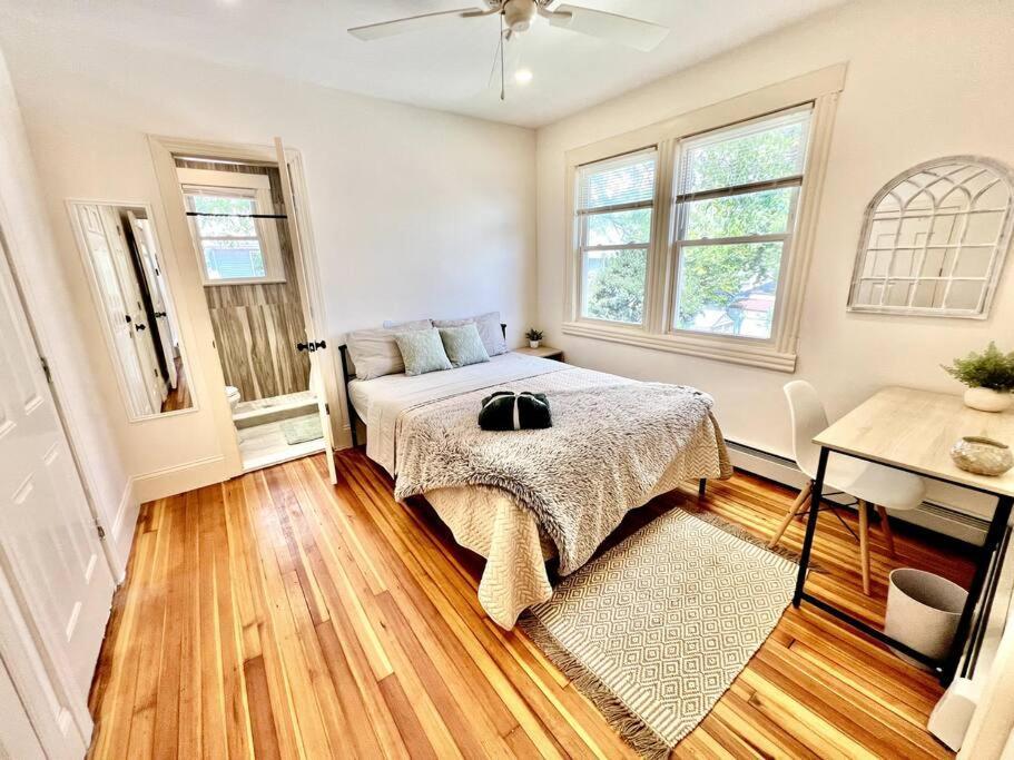 Modern Apartment - 3 Bedrooms, 2 Bathrooms New York Exterior photo